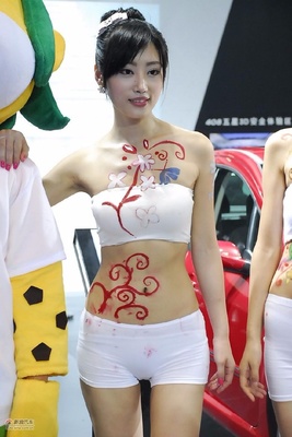 ro私服发布网站_: 展现创造力的思维，是否能引导新的走向？